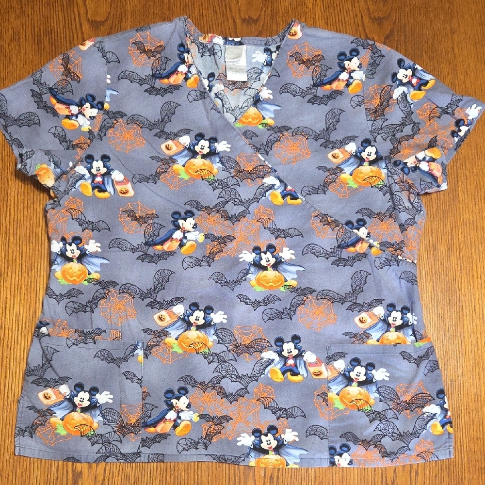 Disney Mickey Mouse Halloween Gray & Orange Scrub Top Pumpkins, Bats